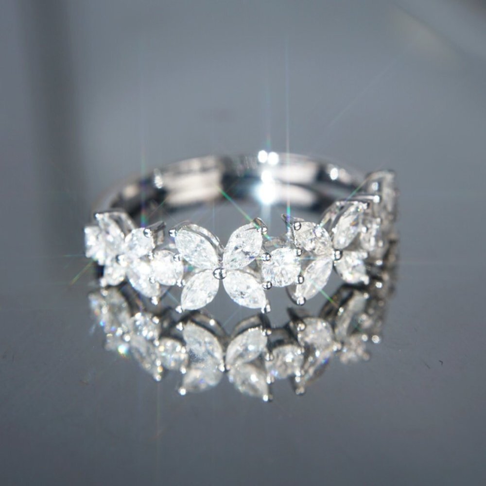 🌸Beautiful Dainty Flower Crystal Clear Silver PlatedPartyRingforWomen,UNVN12218 - Picture 5 of 6